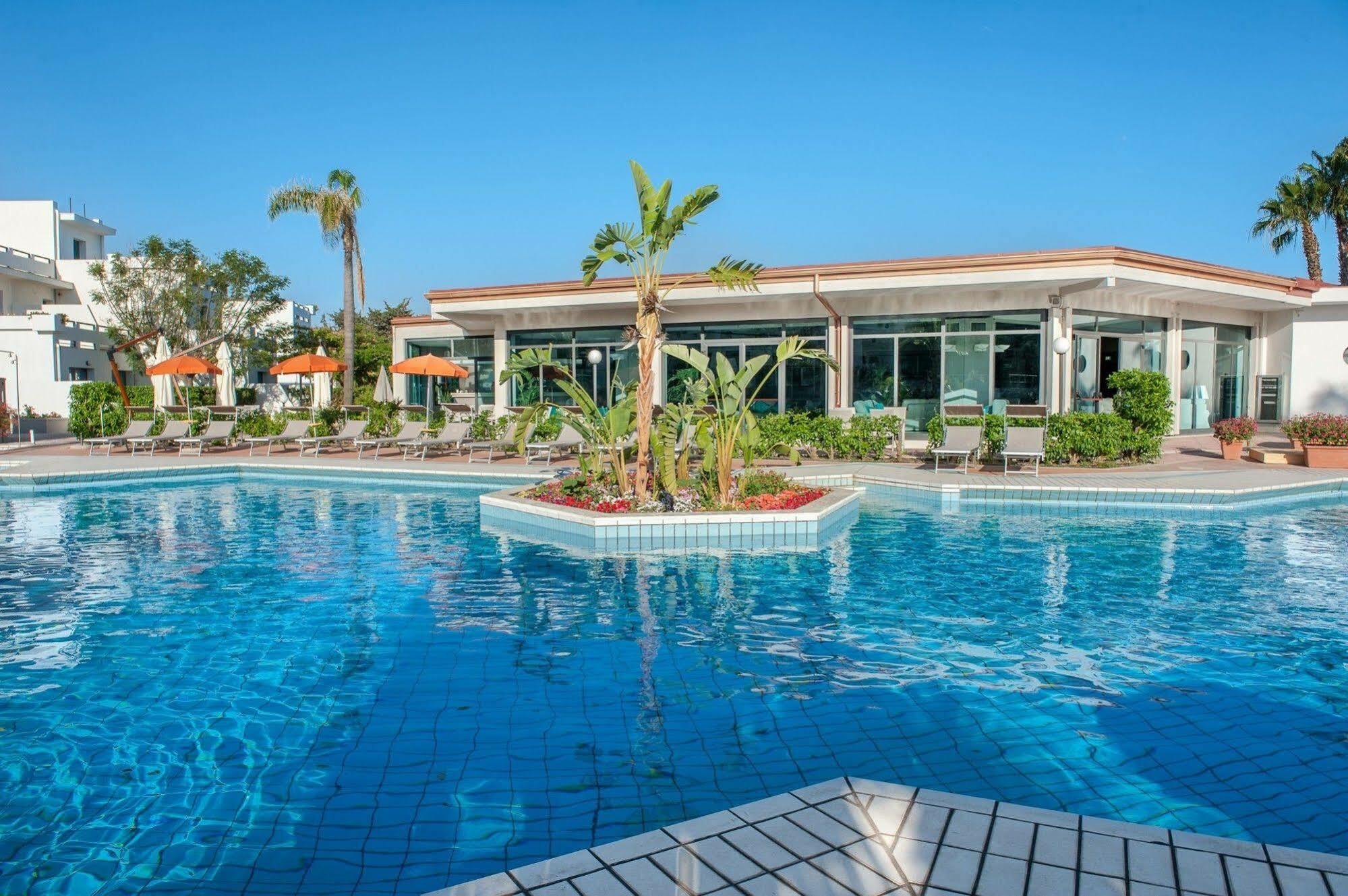 فندق Acacia Marina مارينا دي راغوزا المظهر الخارجي الصورة